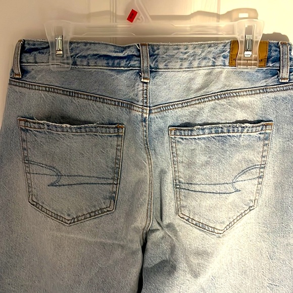 American Eagle Size 8 Blue Relaxed Mom Jeans - Picture 4 of 4